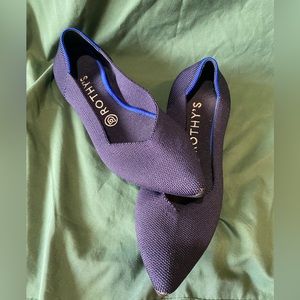 Blue Pointed-Toe Rothy’s